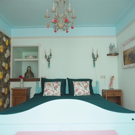 B&B Bureau Warmoesstraat Ден-Бург Экстерьер фото