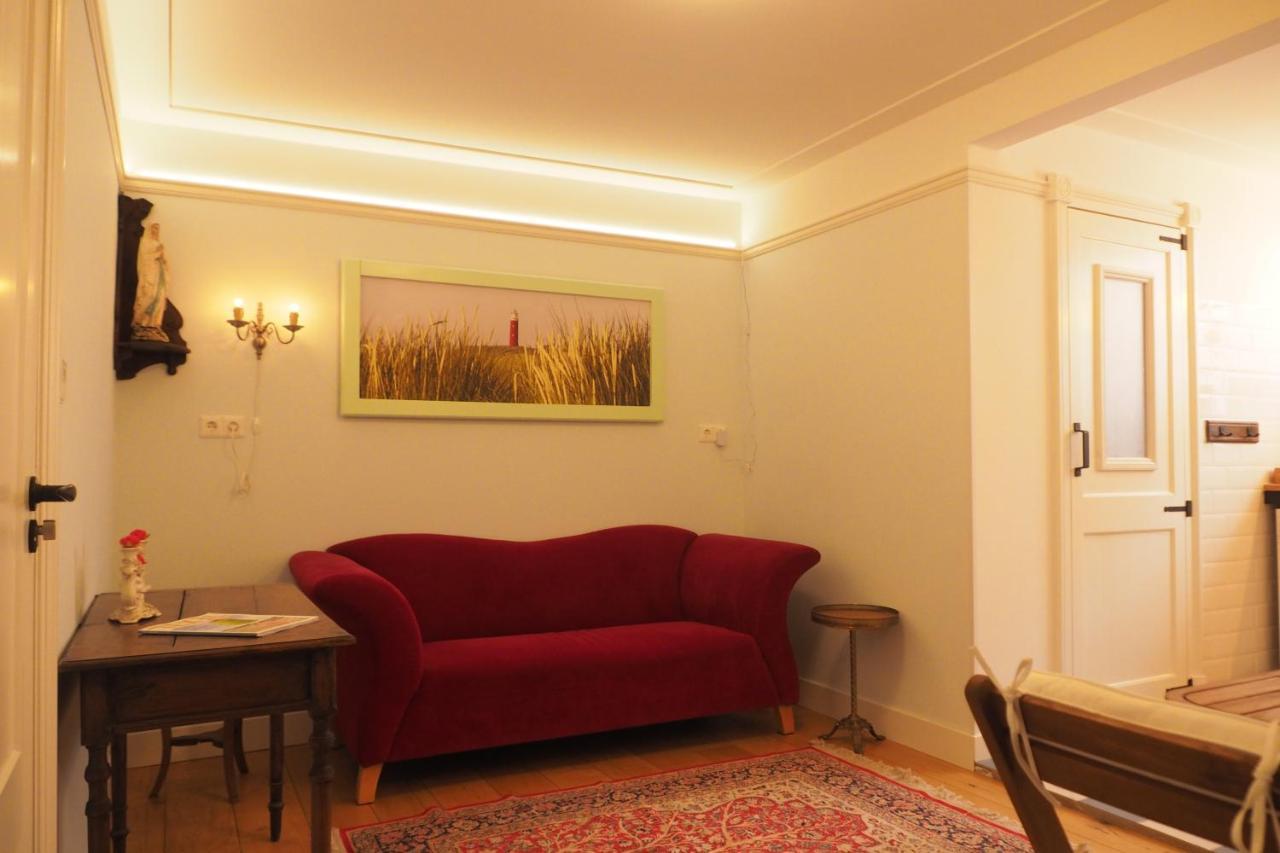 B&B Bureau Warmoesstraat Ден-Бург Экстерьер фото